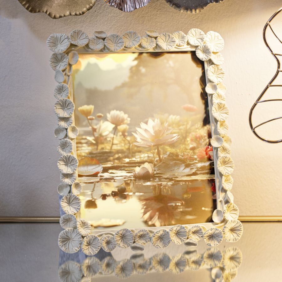 Cornice lotus cm 25,8x2x31 (misura interna cm 20x25) min 2