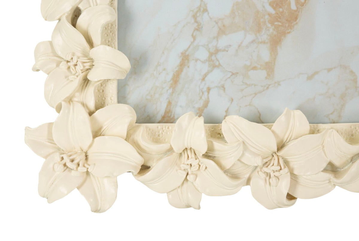 Cornice lily cm 27,5x2,3x32,5(misura interna cm 20x25) min 2